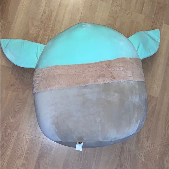 NWT Baby Yoda "The Child" 20" Squishmallow Plush - Picture 4 of 7